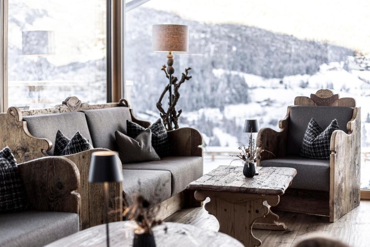 Hotel Niblea Dolomites Ortisei Exteriör bild