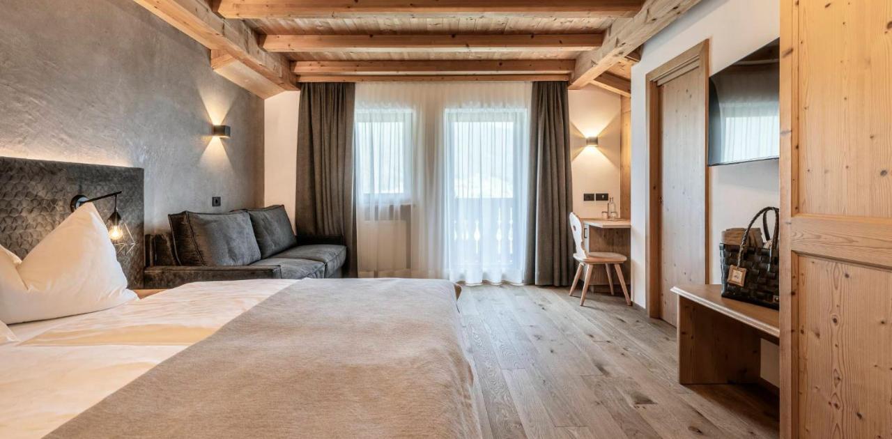 Hotel Niblea Dolomites Ortisei Exteriör bild