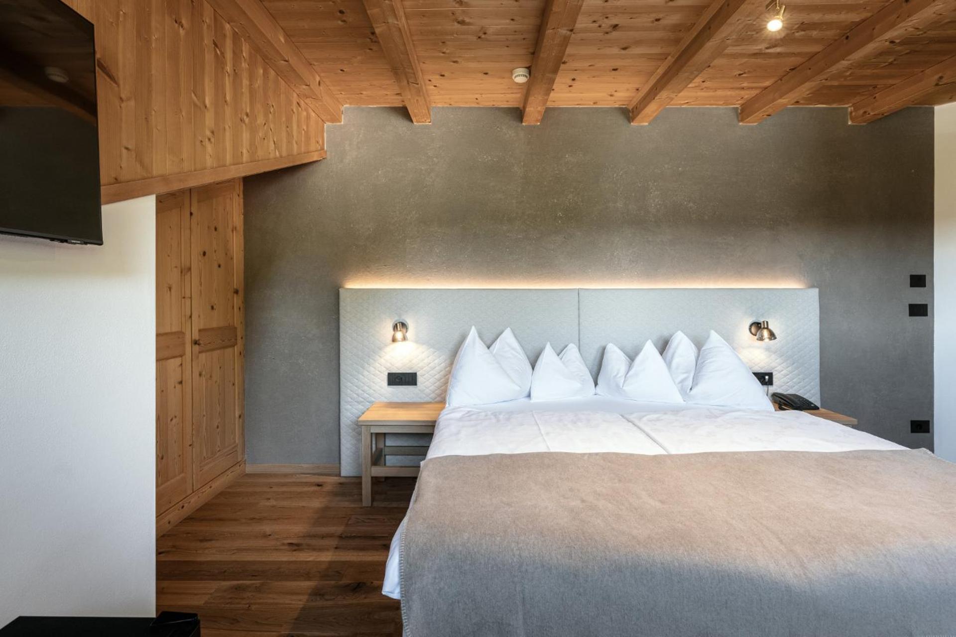 Hotel Niblea Dolomites Ortisei Exteriör bild