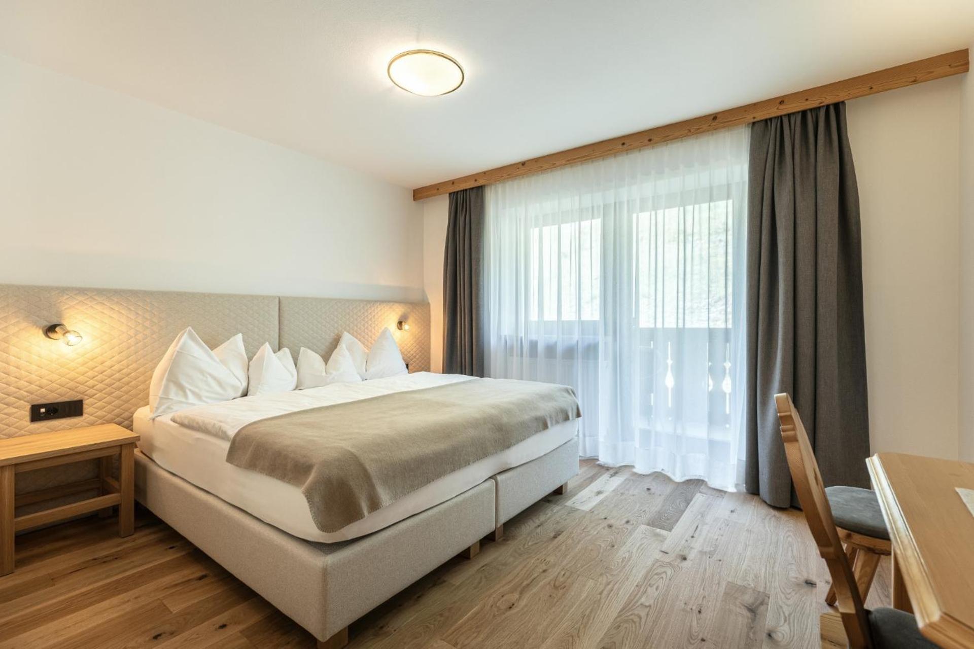 Hotel Niblea Dolomites Ortisei Exteriör bild
