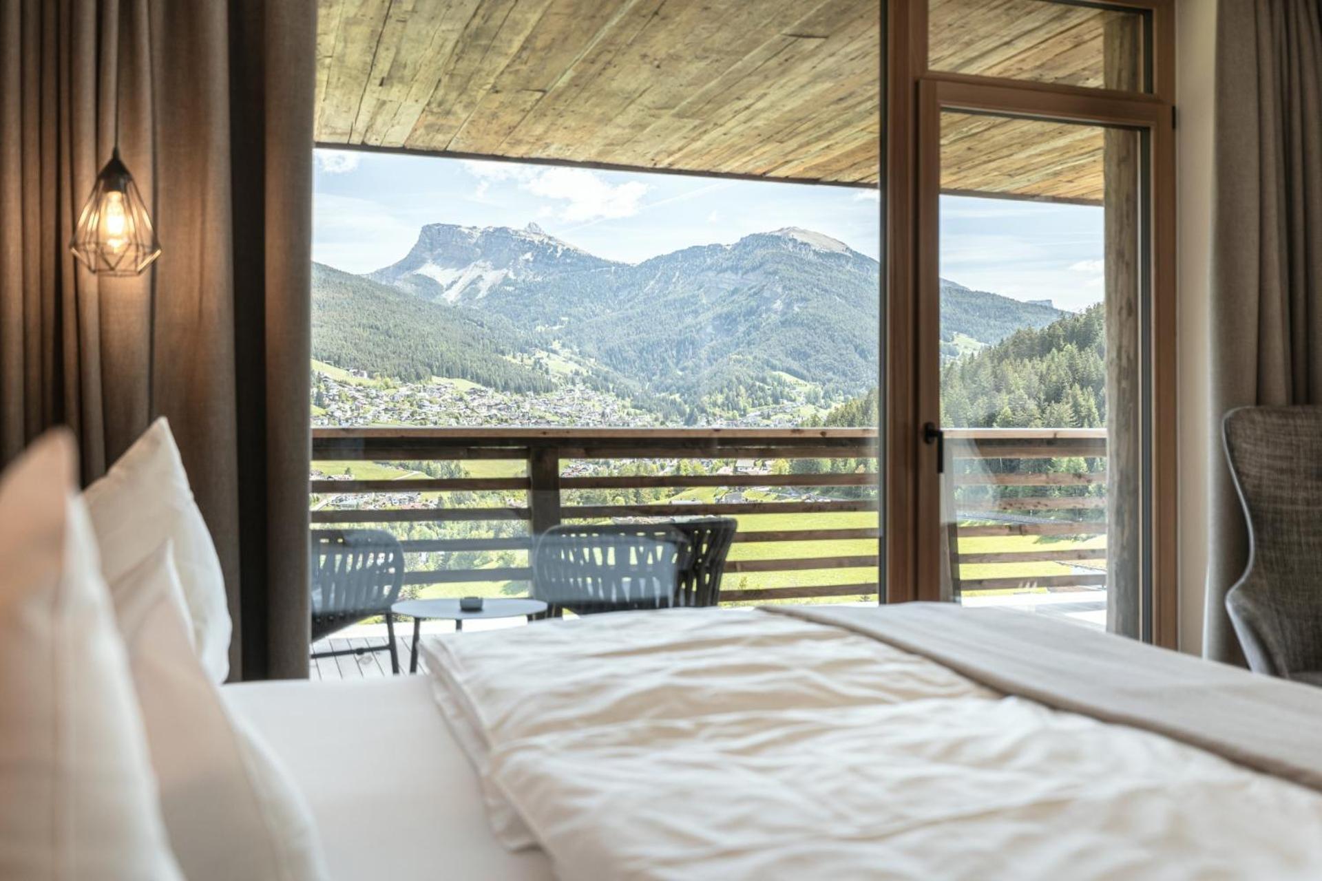 Hotel Niblea Dolomites Ortisei Exteriör bild